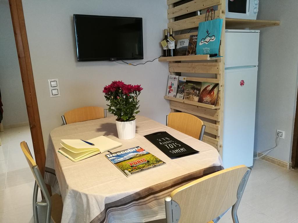 Apartaments Els Temporers Corbera Eksteriør billede